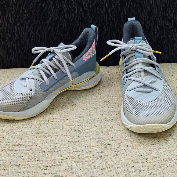 Under Armour Women Shoes Stephen Curry 7 Chinese New Year Floral  Lace Up 6.5Y - Picture 4 of 15